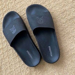 BRANDBLACK x SoulCycle Slide